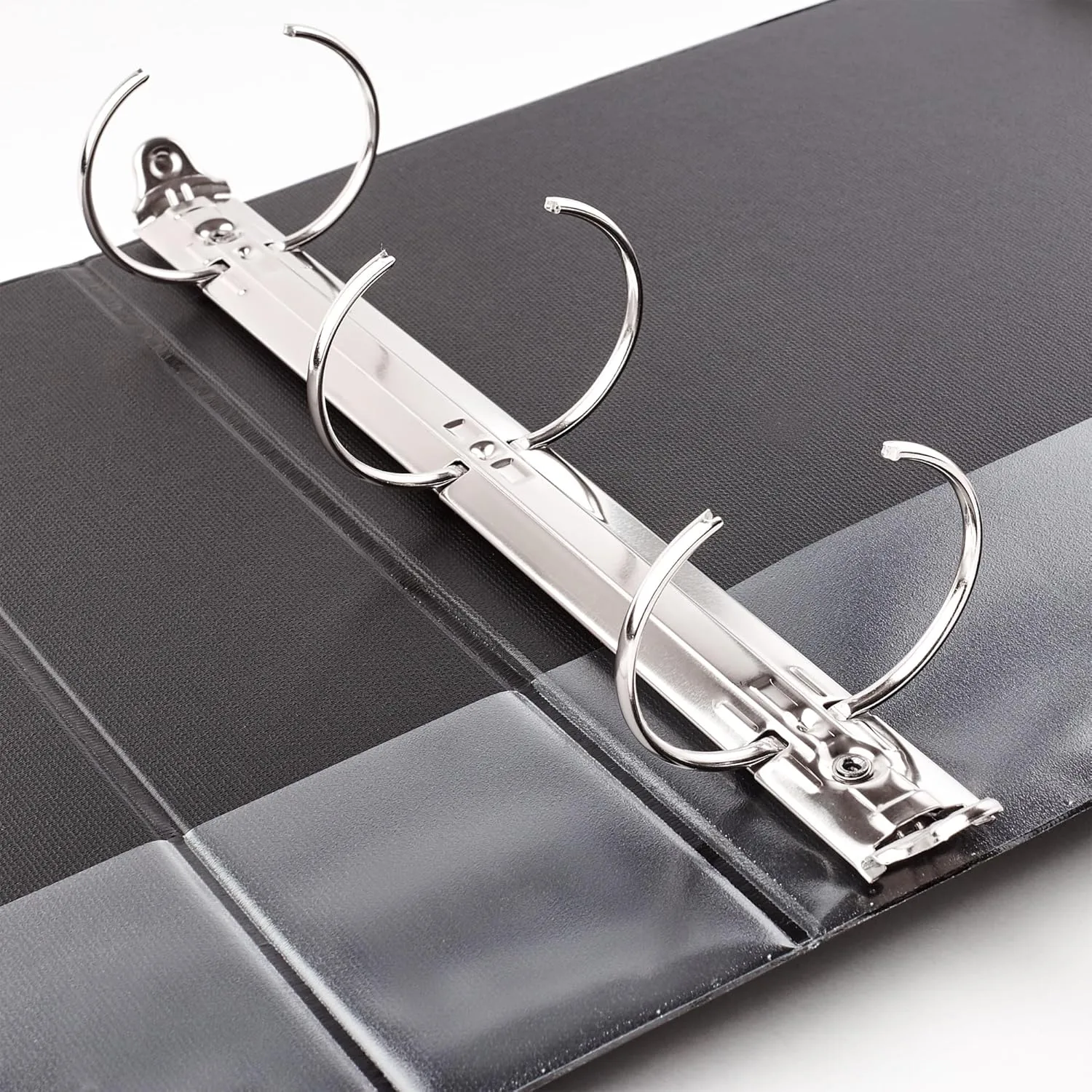 Avery Economy 3 Ring Binder, 3" Round Rings, 1 Black Binder (03602)