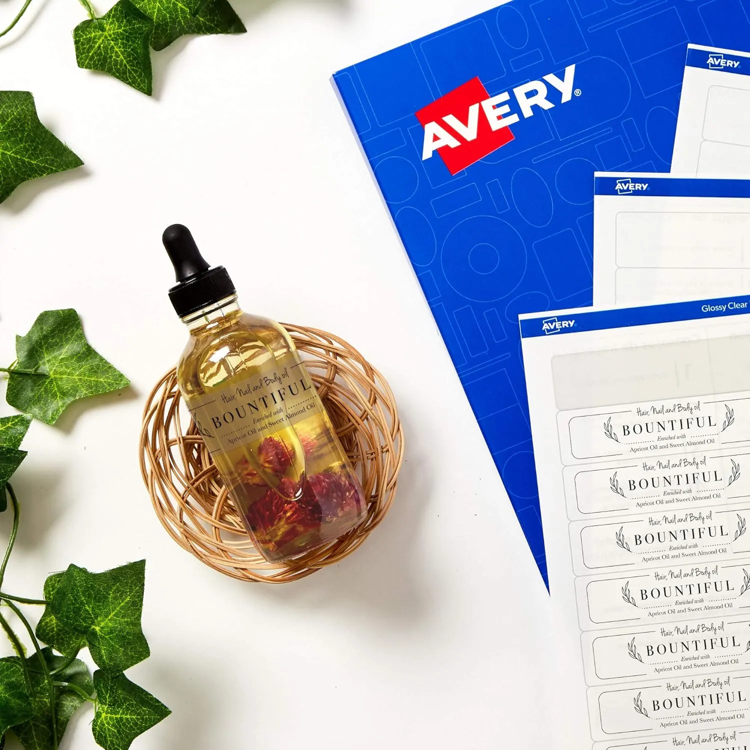 Avery Glossy Clear Rectangle Labels, Sure Feed Technology, 5/8" x 3", 320 Glossy Clear Labels