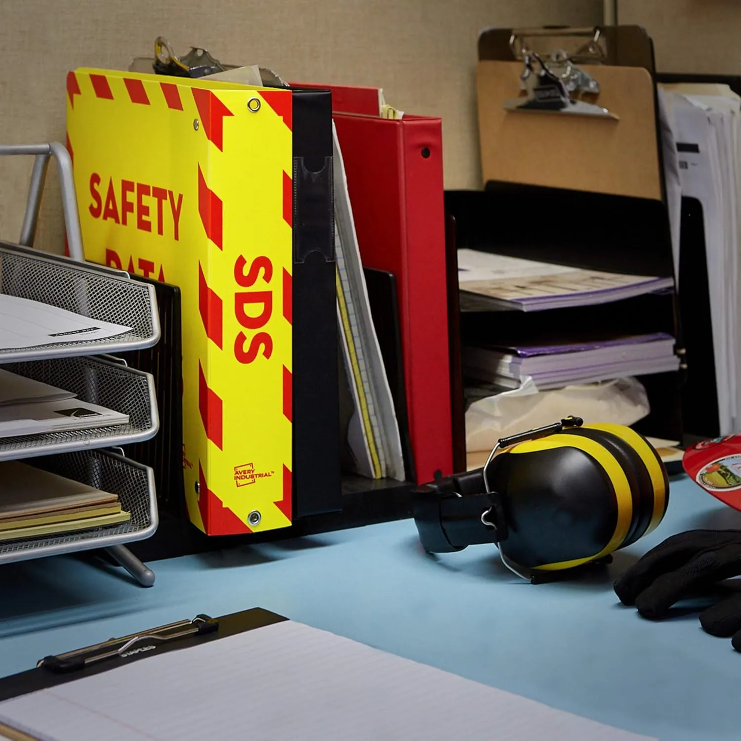 Avery Heavy-Duty Industrial SDS Binder