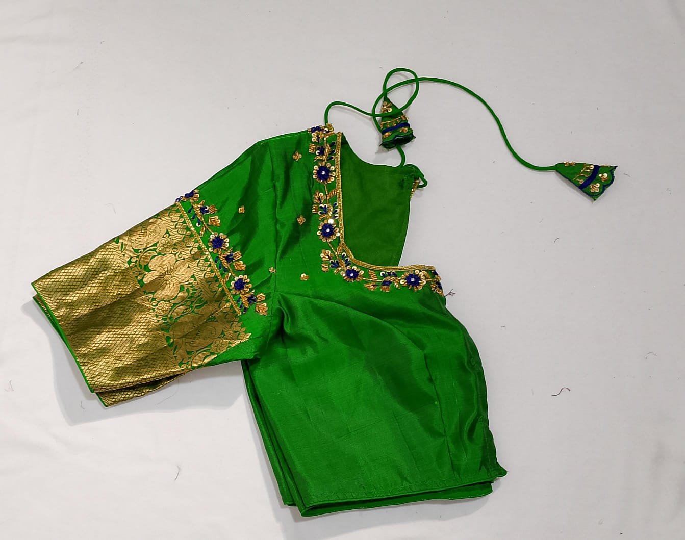 N190: Ready To Ship Beautiful Sequence Work Saree With Stitched Blouse