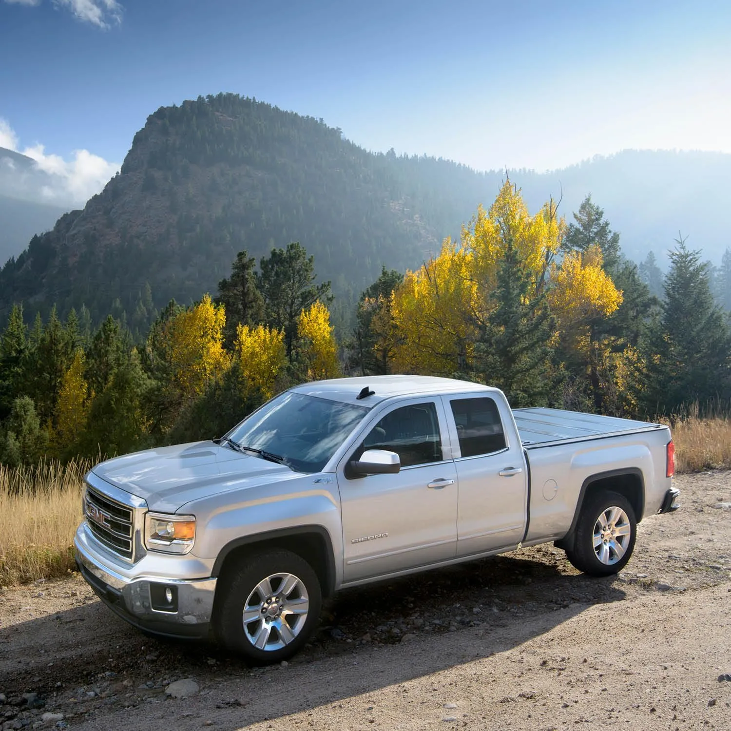 RealTruck BAK Hard Truck Bed Tonneau Covers for Chevy/GMC Colorado & Canyon 5'2" Bed