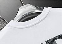 Playera Balenciaga Logo BB Efecto Pintura Goteada
