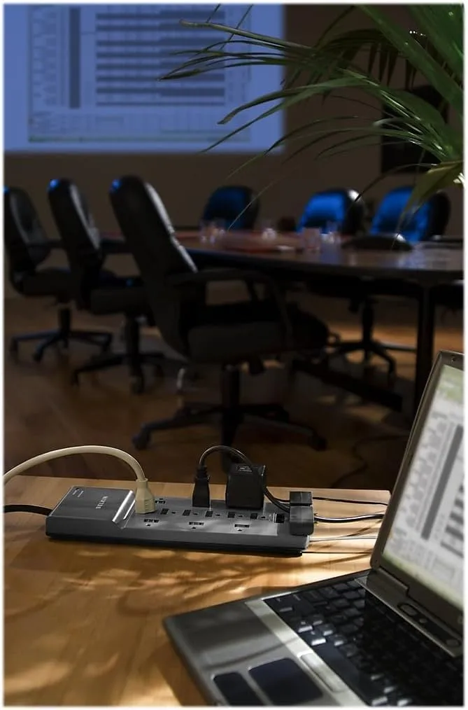 Belkin Surge Protector, 3940 Joules, 12 Outlets, 8', Gray