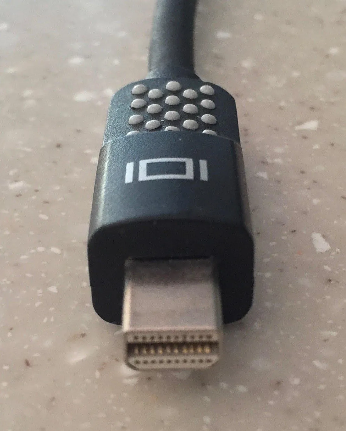 Belkin Mini DisplayPort to HDMI Adapter, 4K - HDMI/Mini DisplayPort A/V Cable - F2CD079BT