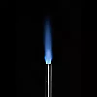 Bernzomatic BZ8250HT Reach Hose Torch, Trigger-Start Hose Torch with Included Holster For Fuel Canister