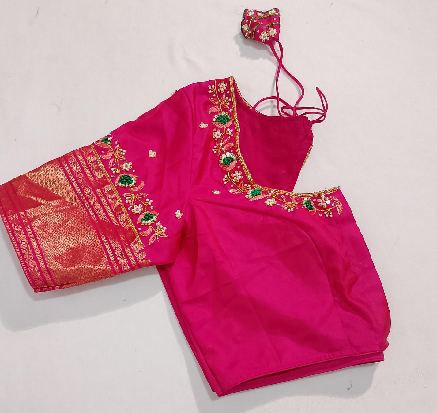 N188: Ready To Ship Beautiful Saree With Stitched Blouse