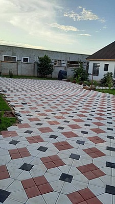 Club stone (A) paving blocks