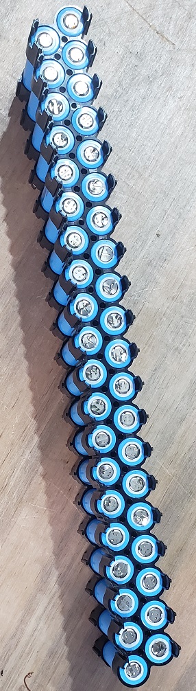 2.5AH LITHIUM ION 3.7V X 40 CELLS WITH FREE BRACKET