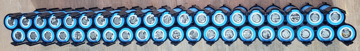 2.5AH LITHIUM ION 3.7V X 40 CELLS WITH FREE BRACKET