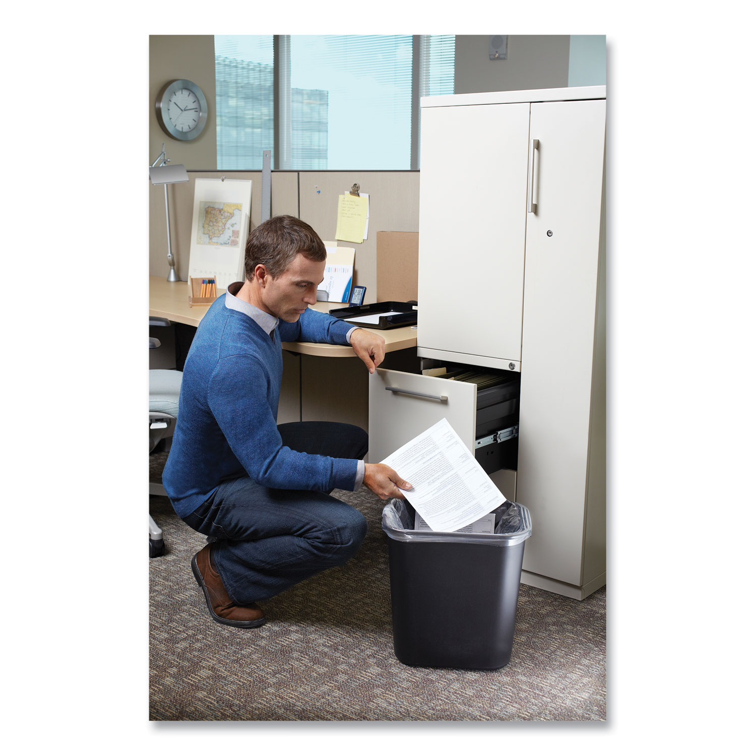 Rubbermaid Plastic Wastebasket Plastic