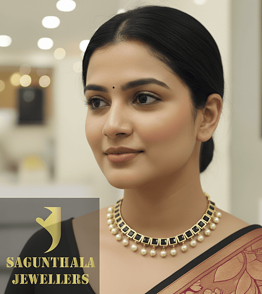 BLACK SQUARE STONE NECKALCE