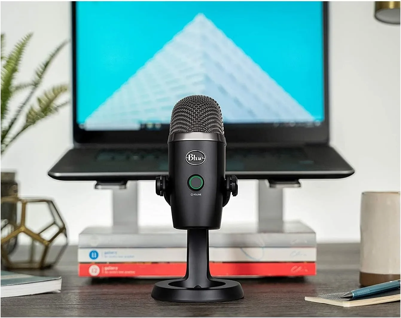 LOGITECH FOR CREATORS Blue Yeti Nano USB Microphone