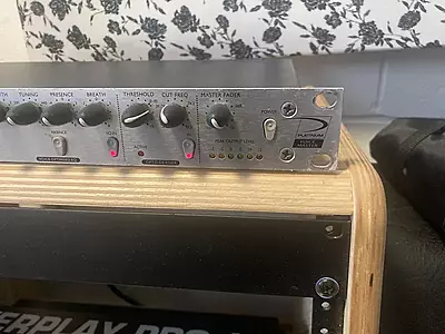 Focusrite Platinum VoiceMaster Channel Strip USED Focusrite Platinum VoiceMaster Channel Strip USED