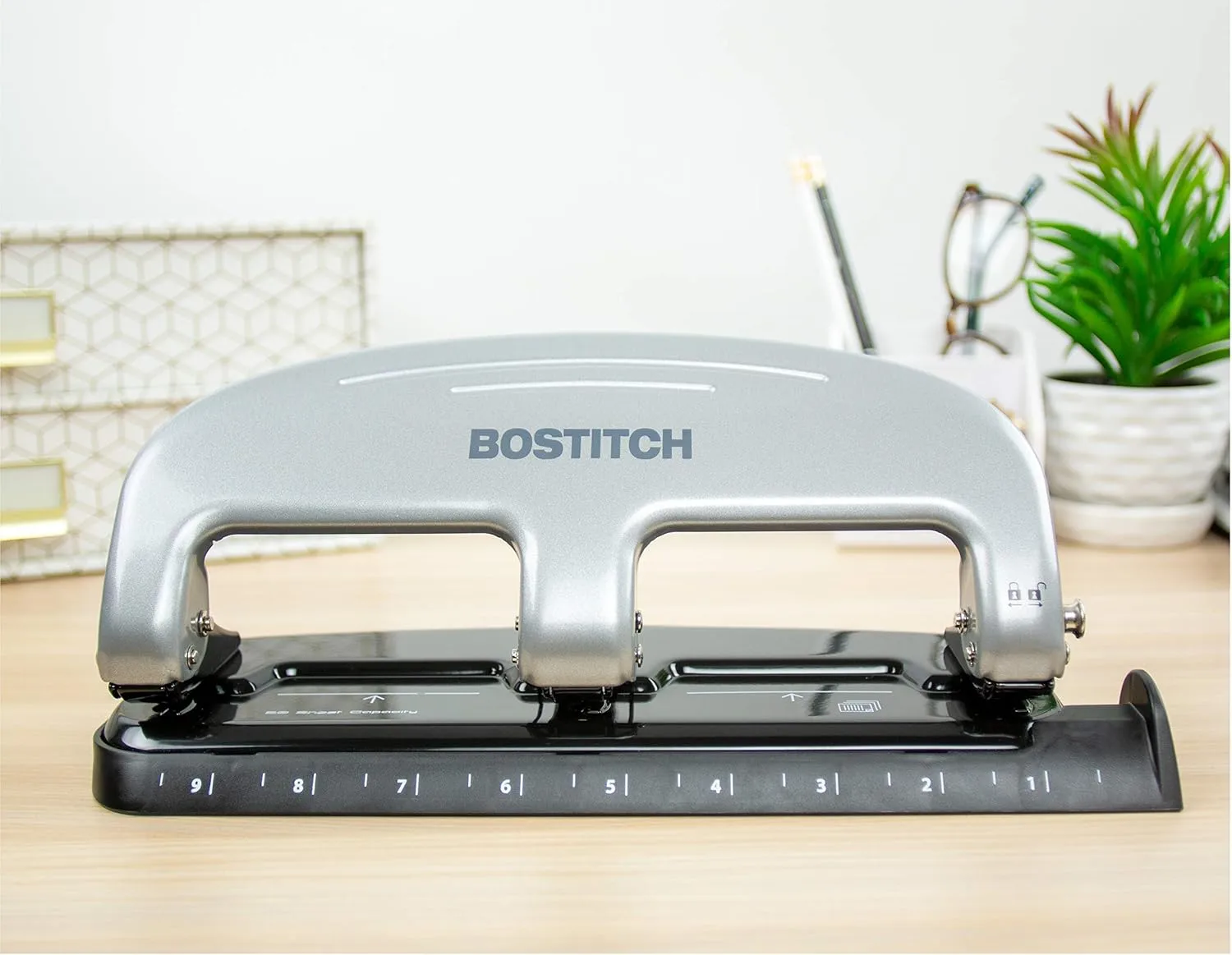 Bostitch EZ Squeeze 3-Hole Punch, 20-Sheet Capacity, No-Jam, Silver/Black