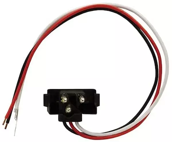 Buyers Products 5620350 In-Line Male Plug, 3-Pin, 12V, Black