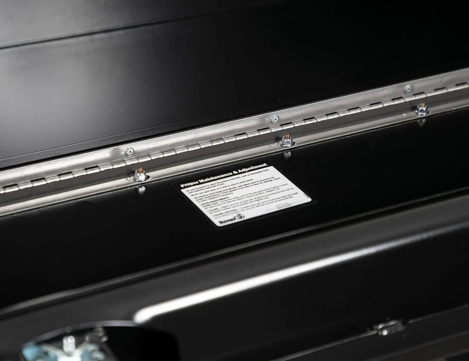 Buyers Products Steel Topsider Truck Box with T-Handle Latch