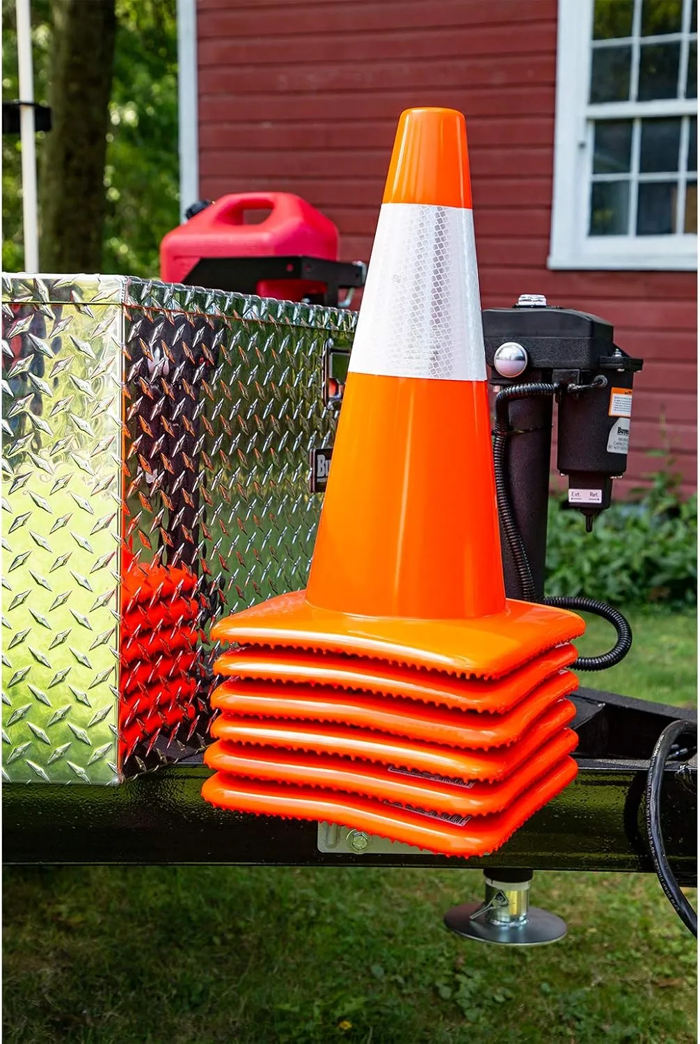 Buyers Products TCH10V Traffic Cone Holder for Truck, Black