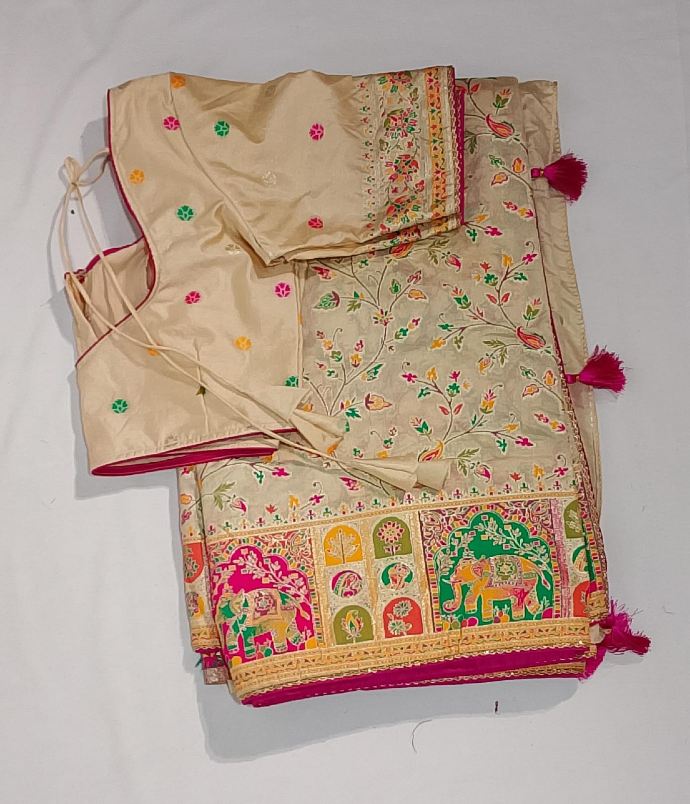 N138: Ready To Ship Beautiful Saree With Stitched Blouse