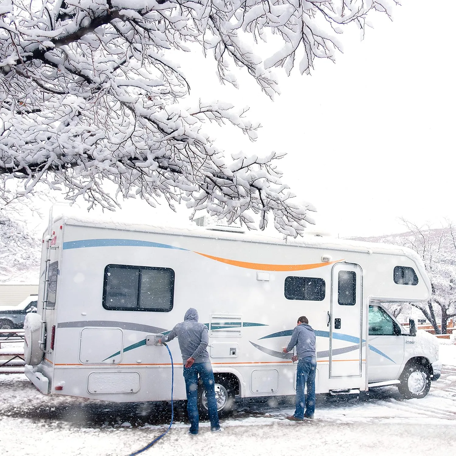 Camco 25-Ft Heated Water Hose for RV - Water Line Freeze Protection Down to -20°F/-28°C