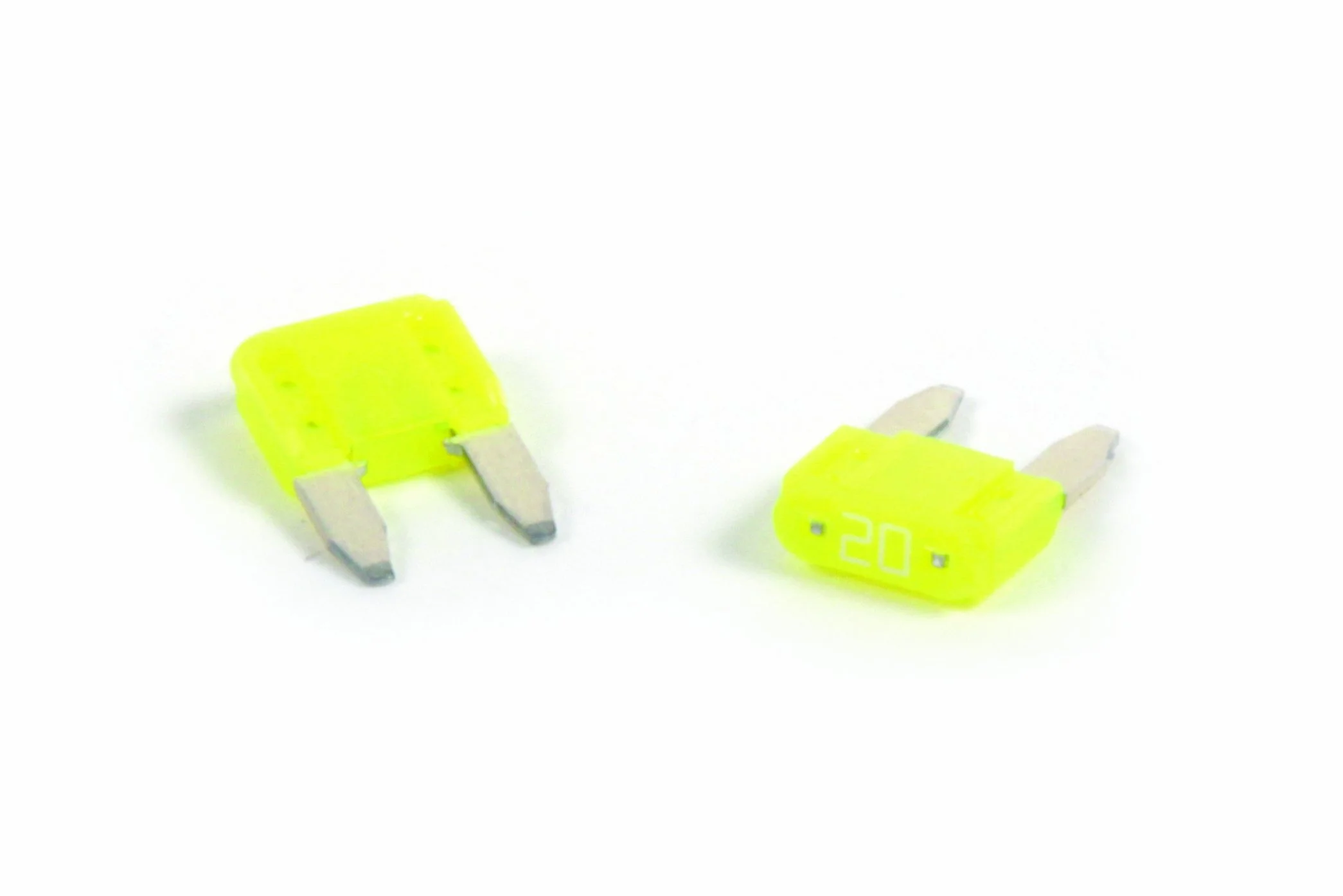 Camco Mini-Blade Fuses Pack of 2