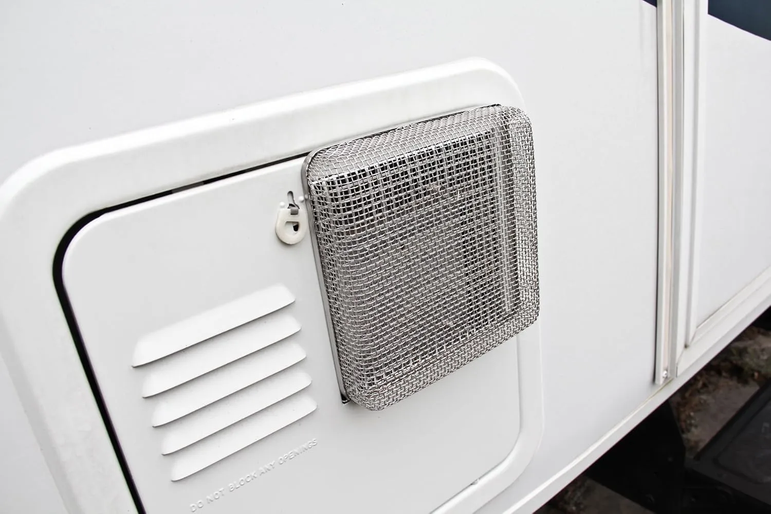 Camco 42151 Flying Insect Water Heater Screen - WH 400,6.75" X 6.75" X 1.3", Gray
