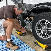 Camco Curved RV Leveler & Wheel Chock - 1-Pack (44423)