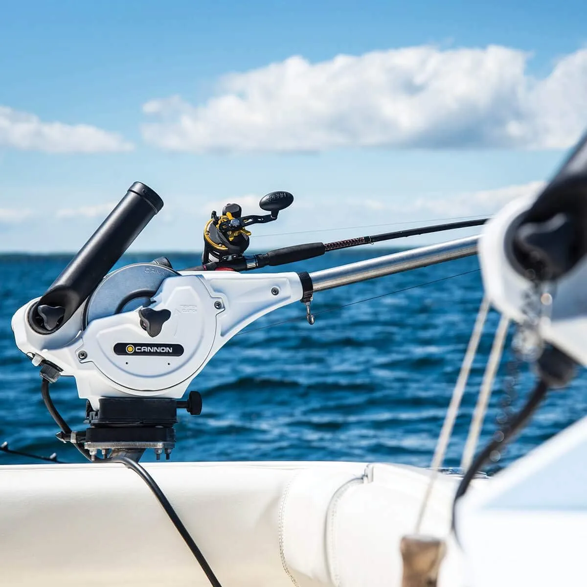 Cannon 1907070 Rear Mount Rod Holder