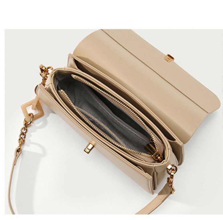 GENUINE LEATHE SMALL SQUARE BAG