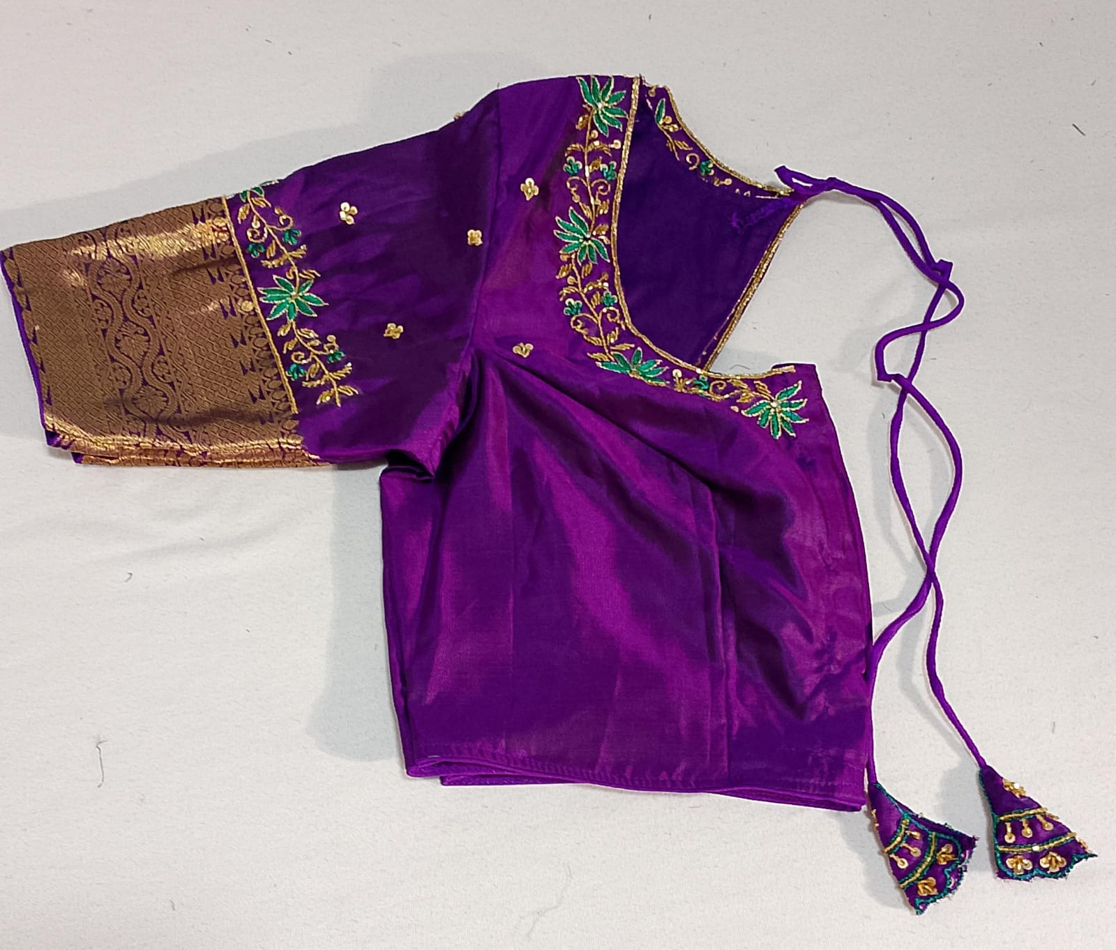 N396: Ready To Ship Beautiful Pure Kanchipattu Saree With Stitched Maggam Work Blouse