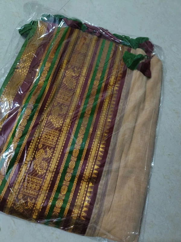 Mulcotton Saree With Kanjee Border- Maroon Shade