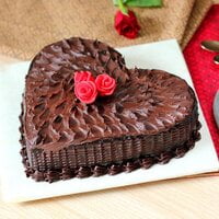 Chocolicious Heart Cake