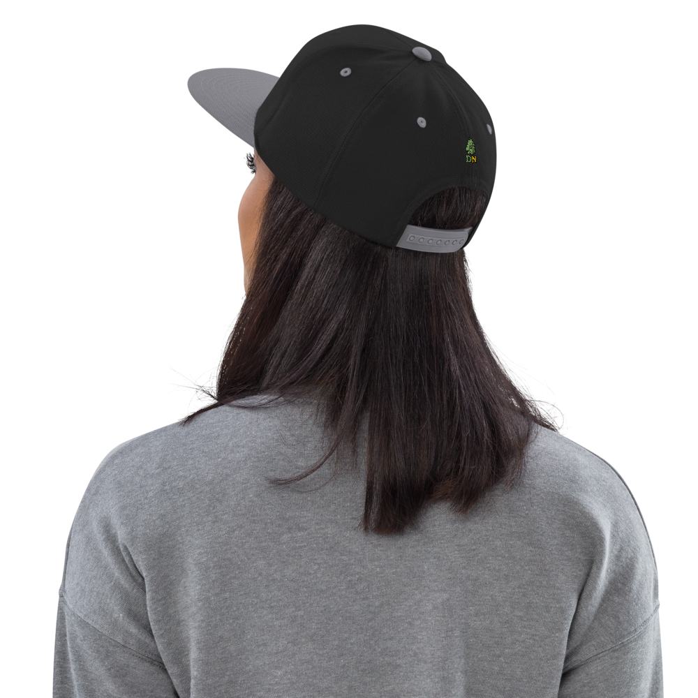 Gorra snapback Dr. Nugget