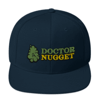 Gorra snapback Dr. Nugget