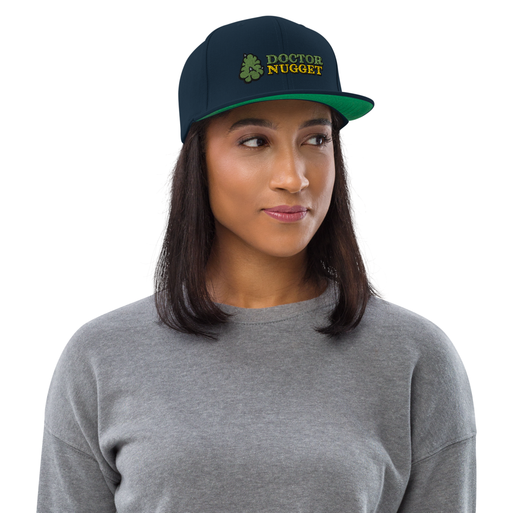Gorra snapback Dr. Nugget