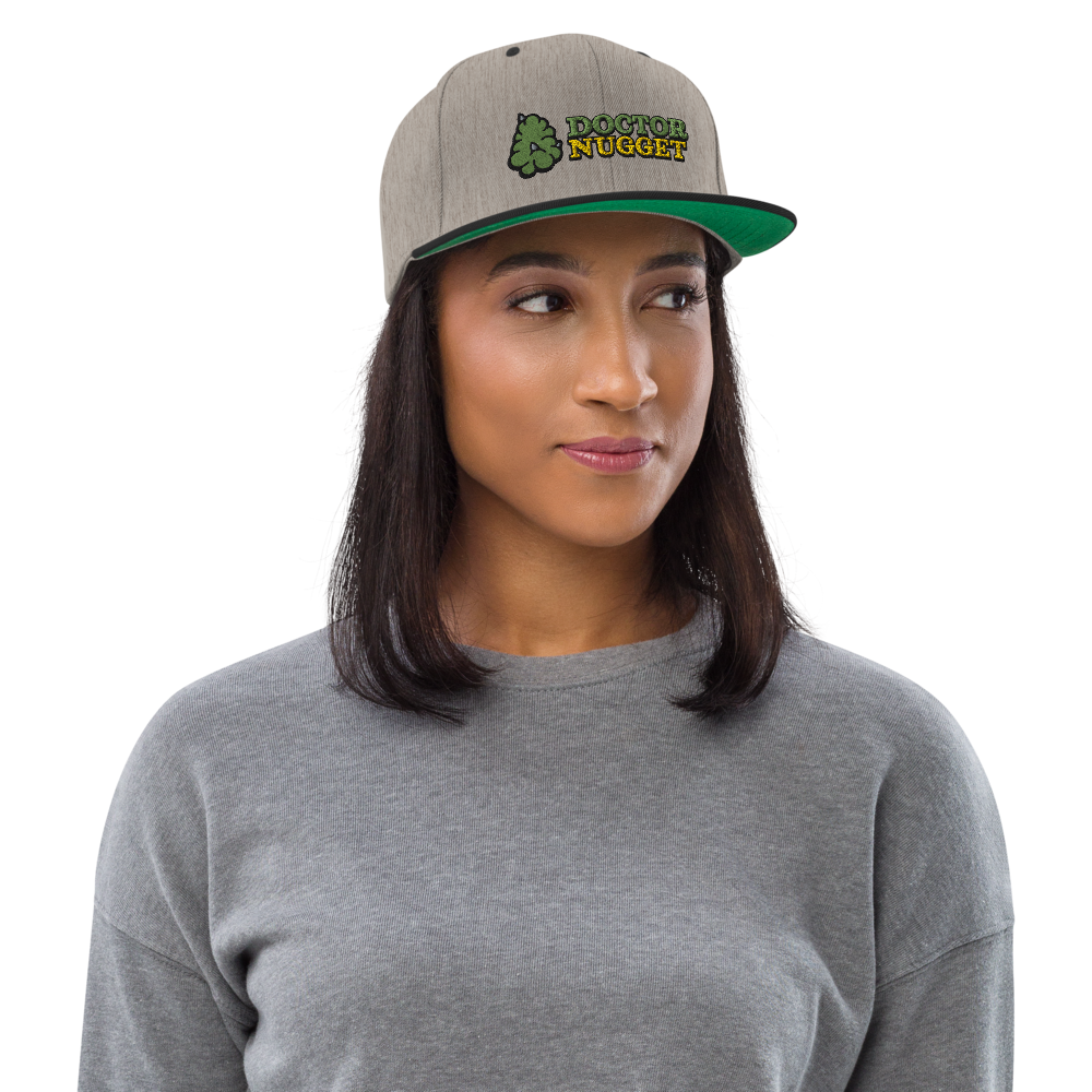 Gorra snapback Dr. Nugget
