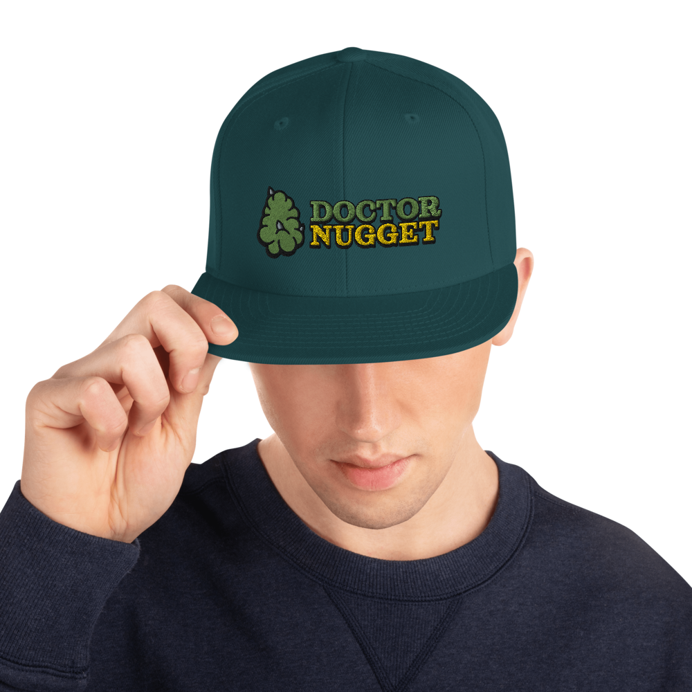 Gorra snapback Dr. Nugget