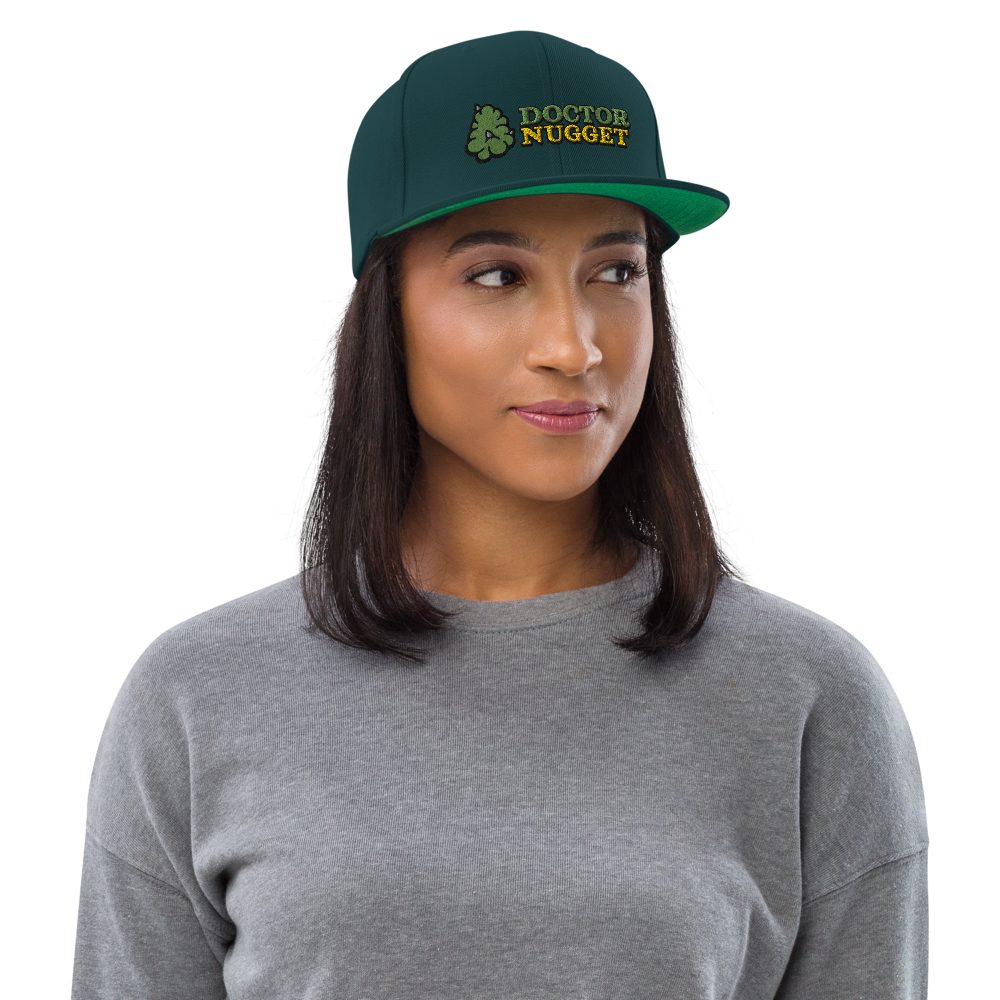 Gorra snapback Dr. Nugget