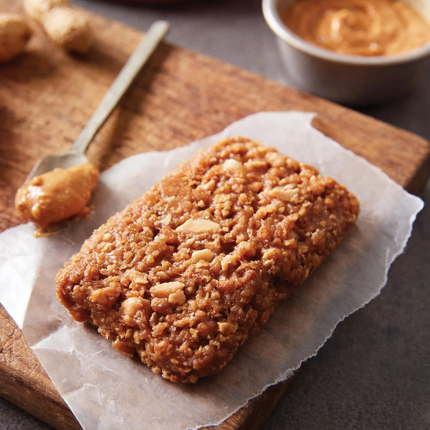 Clif Bars - Energy Bars - Crunchy Peanut Butter - Made with Organic Oats - Plant Based Food - Vegetarian