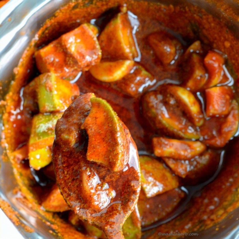 Cut Mango Pickle (without garlic)