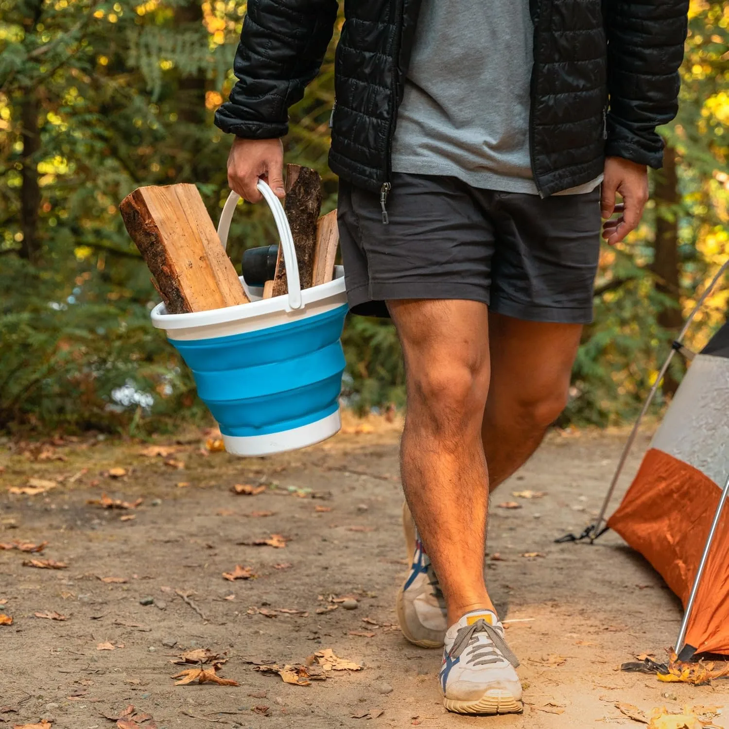 Coghlan's Collapsible 1.3-Gallon Bucket – Lightweight Portable Camping Bucket