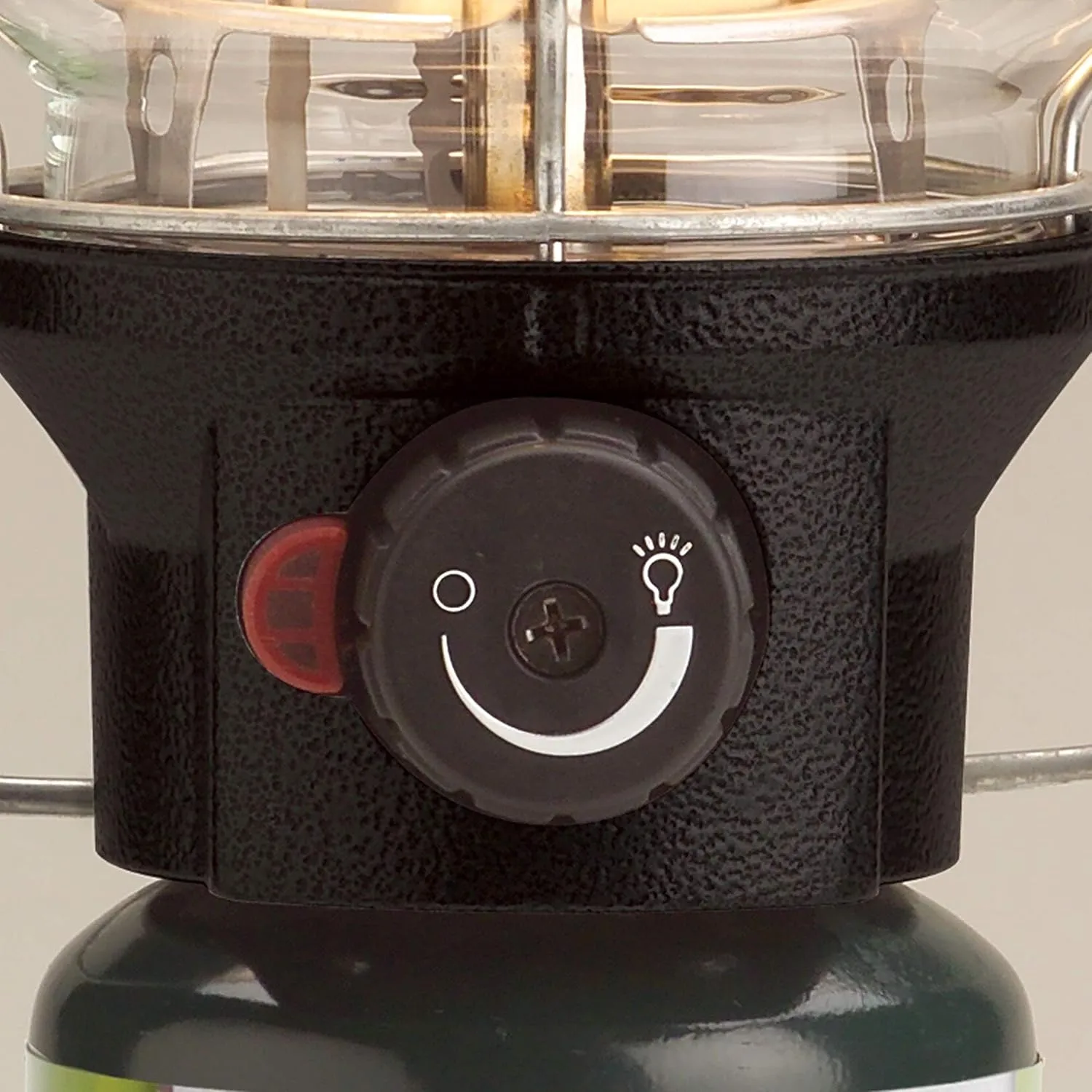Coleman NorthStar 1500 Lumens Gas Lantern with Matchless Lighting, Folding Propane Lantern with Mantles & Globe for Camping