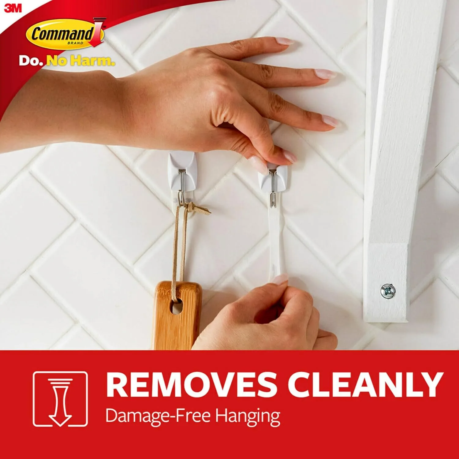 Command Small Wire Toggle Hooks, 28 White Hooks with 32 Adhesive Strips – Damage-Free Hanging