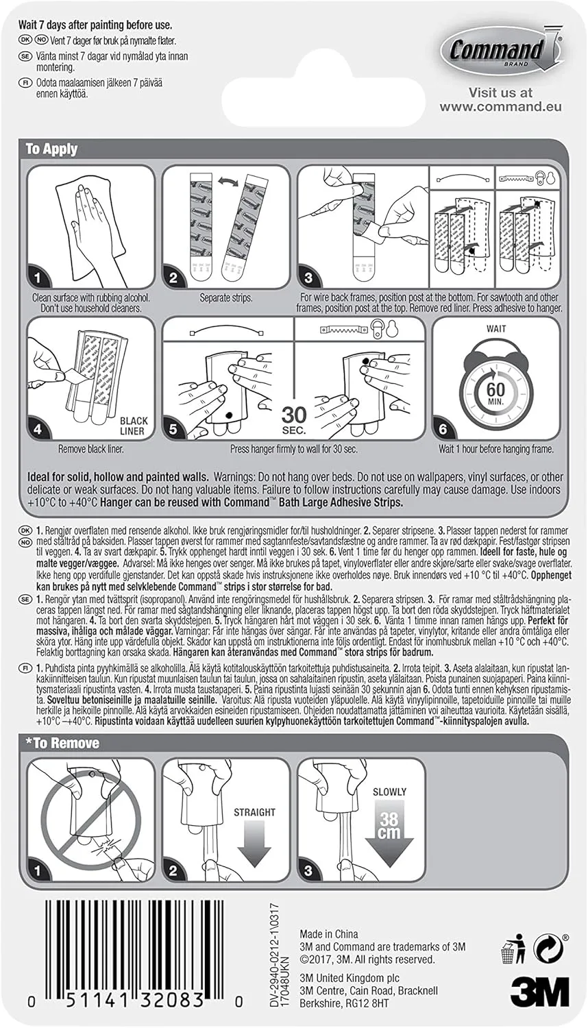 Command Universal Frame Hangers, Damage Free Hanging Picture Hangers, No Tools Frame Hanger for Living Spaces, 1 Metal Picture Frame Hanger and 4 Large Command Strips