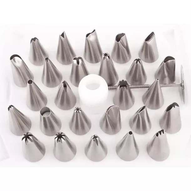 Vogue Cake Decorating 26 Assorted Piping Nozzles