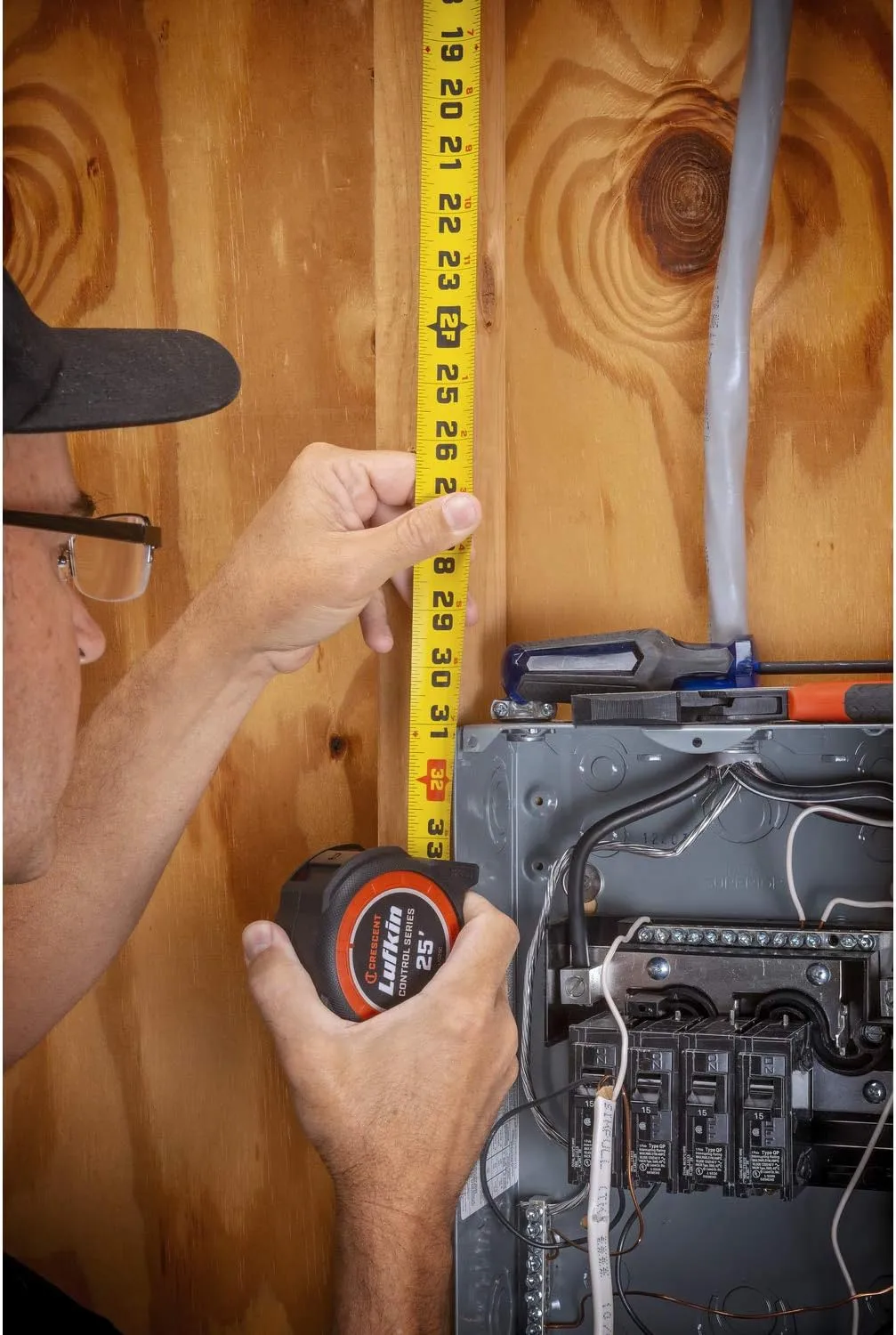 Crescent Lufkin 1-3/16 x 35' Command Control Series Yellow Clad Tape Measure - L1035C-02