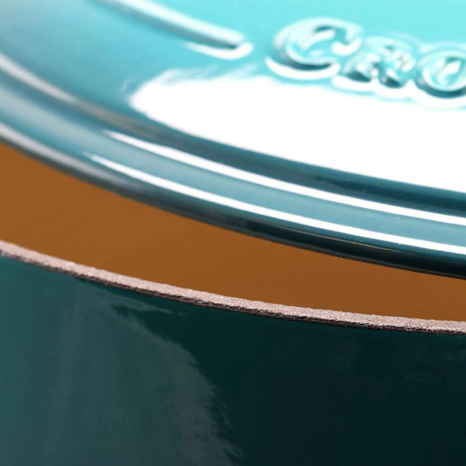 Crock-Pot Artisan 7-Quart Oval Enameled Cast Iron Dutch Oven