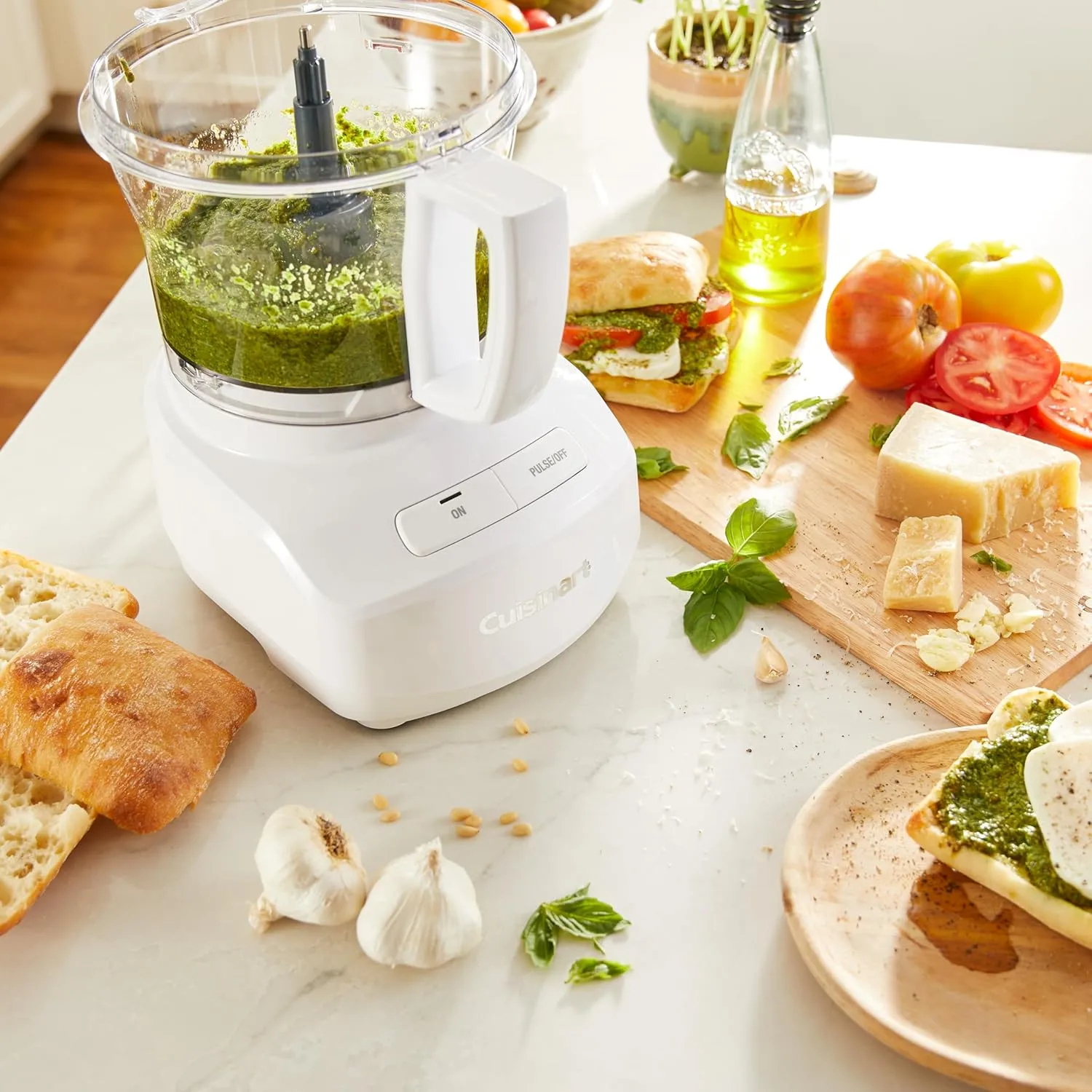 Cuisinart Food Processor with Universal Blade and Reversible Shredding/Slicing Discs