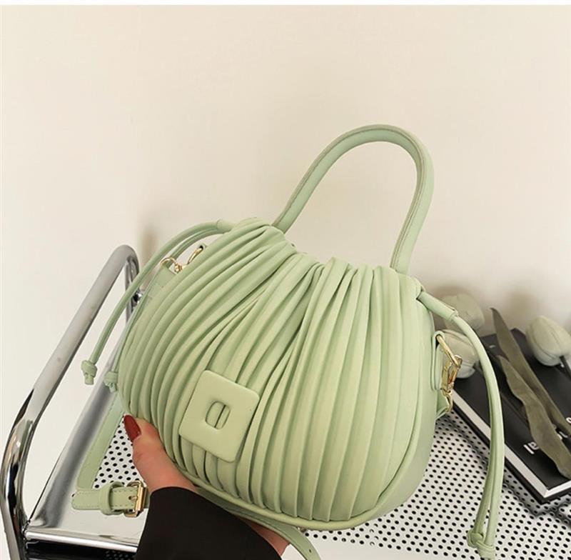 TRENDY BUCKET BAG