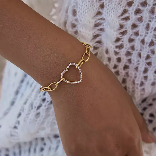 Delicate Heart Bracelet