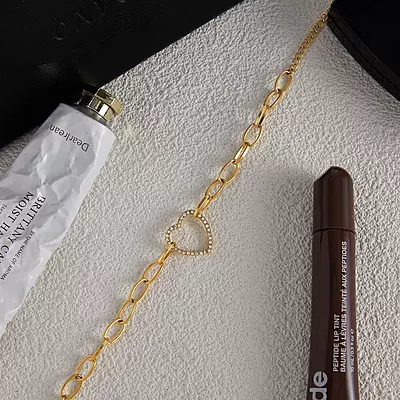Delicate Heart Bracelet